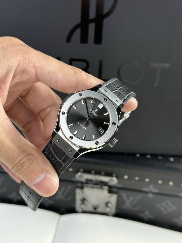 Hublot Classic Fusion Titanium Gray Best Replica JJ Factory 2024 38mm (1)