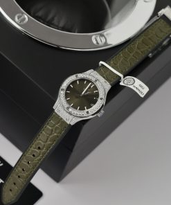 Hublot Classic Fusion Titanium Green Customs Full Moissanite Diamonds HBF 33mm (8)