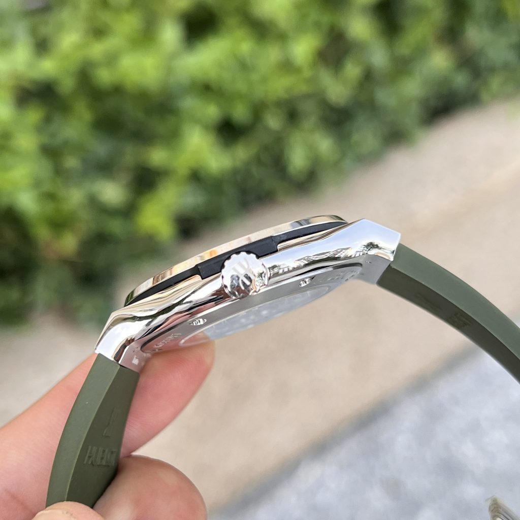 Hublot Classic Fusion Titanium Green Dial Replica Watches JJ+ 42mm (2)