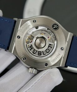 Hublot Classic Fusion Titanium Replica Watches Blue Dial JJF Factory 2024 (7)