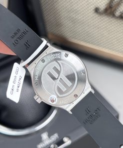 Hublot Classic Fusion Womens Custom Full Moissanite Diamonds Black Dial Replica Watches 33mm (2)