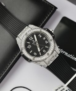 Hublot Customs Moissanite Diamonds Big Bang One Click Titanium 39mm (2)