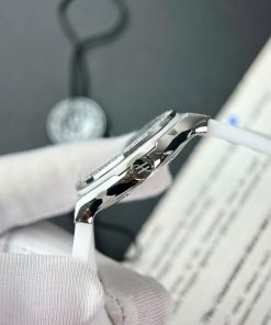 Hublot Replica Watch Customs Full Moissanite Diamonds Women's 33mm (1)