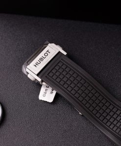 Hublot Square Bang Unico Titanium Custom Full Moissanite Diamonds Replica Watches 42mm (1)