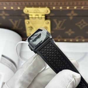 Hublot Big Bang 20th Anniversary Chronograph Ceramic Đen Replica 1 1 BBA Factory 43mm (1)