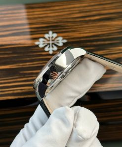 Jacob & Co Replica Watch Casino Roulette Black Leather Strap 44mm (2)