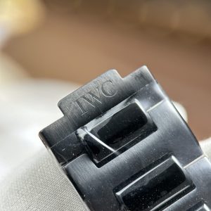 IWC Ingenieur Super Clone Watches Full Black GH Factory 40MM (2)