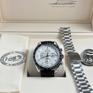 Omega Speedmaster Anniversary Snoopy White Dial Super Clone Watches New Edition 2025 42mm (1)