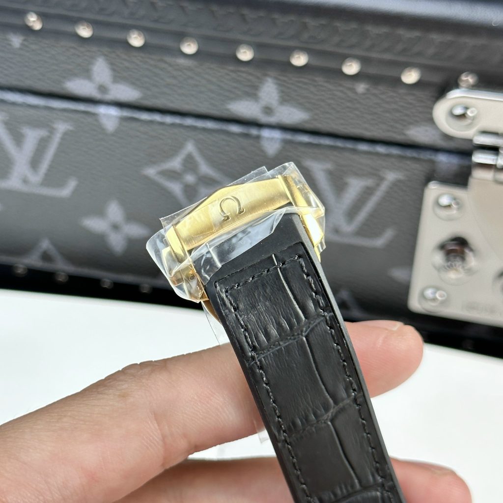 Omega Constellation Replica Watches Dial Black VS Factory 41mm (1)