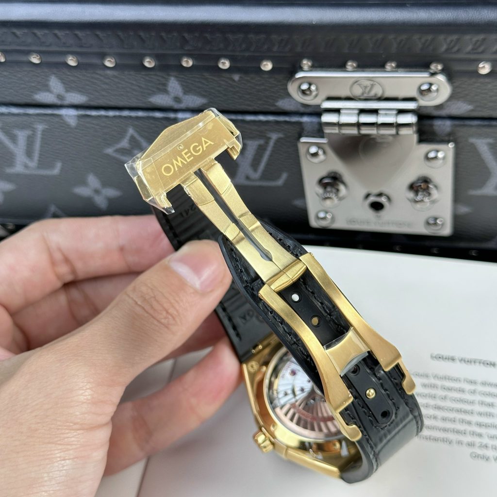 Omega Constellation Replica Watches Dial Black VS Factory 41mm (1)