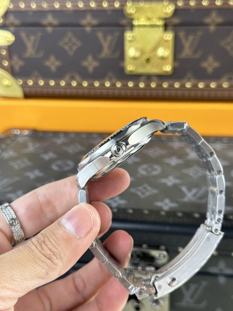 Omega James Bond 007 Limited Edition Replica Watches VS Factory 42mm (2)