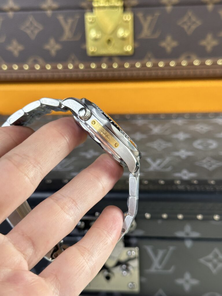 Omega James Bond 007 Limited Edition Replica Watches VS Factory 42mm (2)