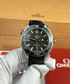 Omega Planet Ocean 600M Best Replica Black Color VS Factory (2)
