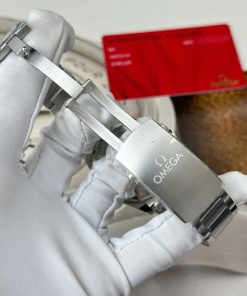Omega Seamaster 300 Co-Axial Master Chronometer Summer Blue Replica Watch VS Factory 41mm (2)