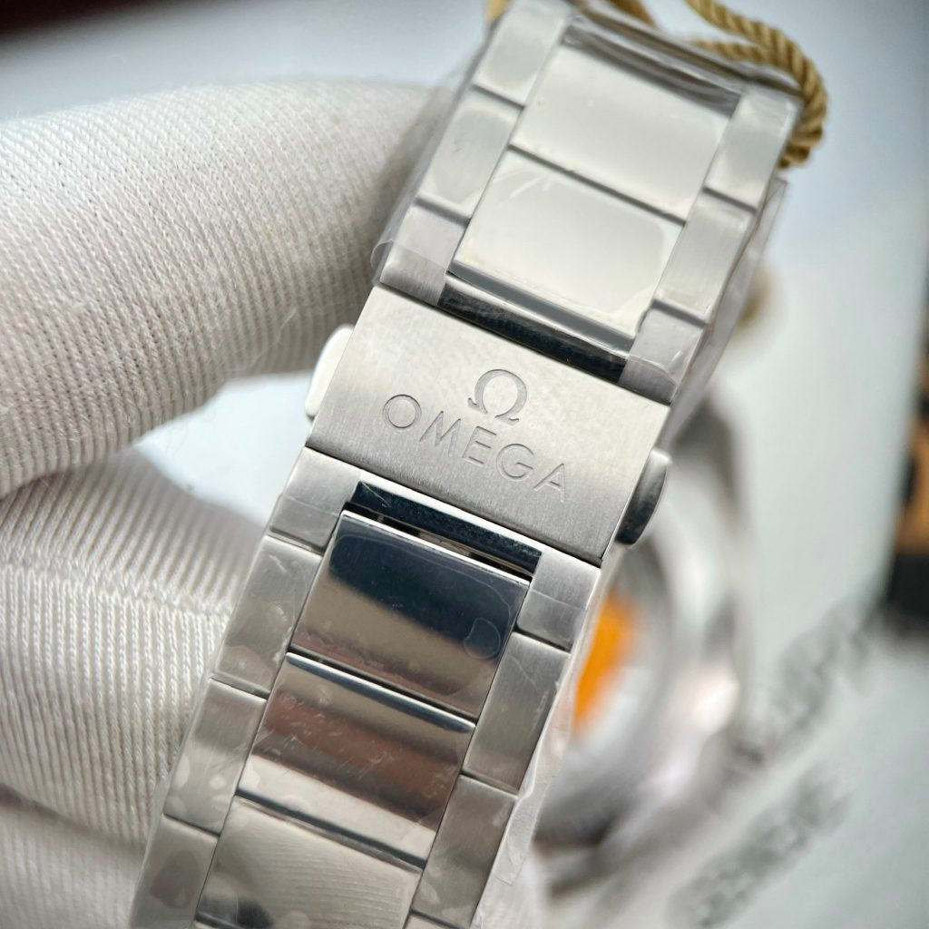 Omega Seamaster Aqua Terra Worldtimer Replica Watches Best Quality 43mm (2)