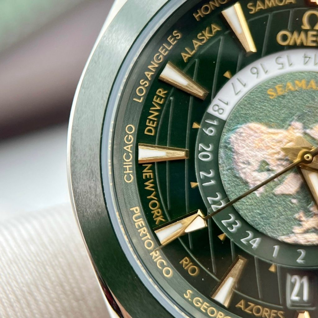 Omega Seamaster Aqua Terra Worldtimer Replica Watches Green 43mm (1)