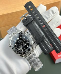 Omega Seamaster Diver 300M Chronograph Replica 1 1 Watch Black Dial N1 Factory 44mm (2)