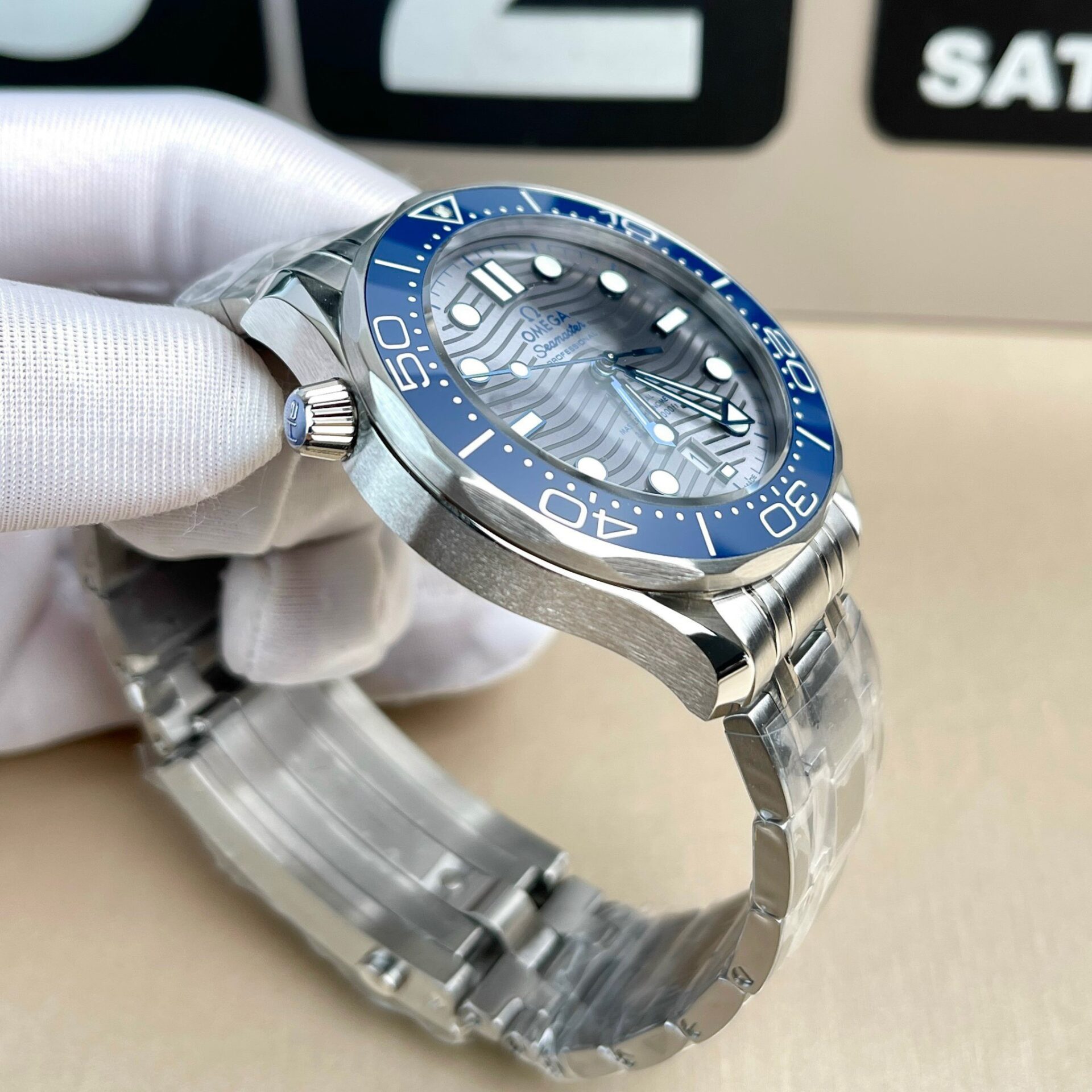 Omega Seamaster Diver 300M Co-Axial Master Best Replica VS 42mm (5) Omega Seamaster Diver 300M Co-Axial Master Best Replica VS 42mm (1)