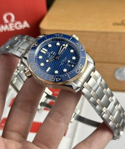 Omega Seamaster Diver 300M Replica Watches Blue Dial VS Factory (9)