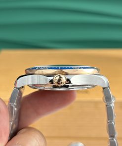 Omega Seamaster Diver 300M Replica Watches Blue Dial VS Factory (9)