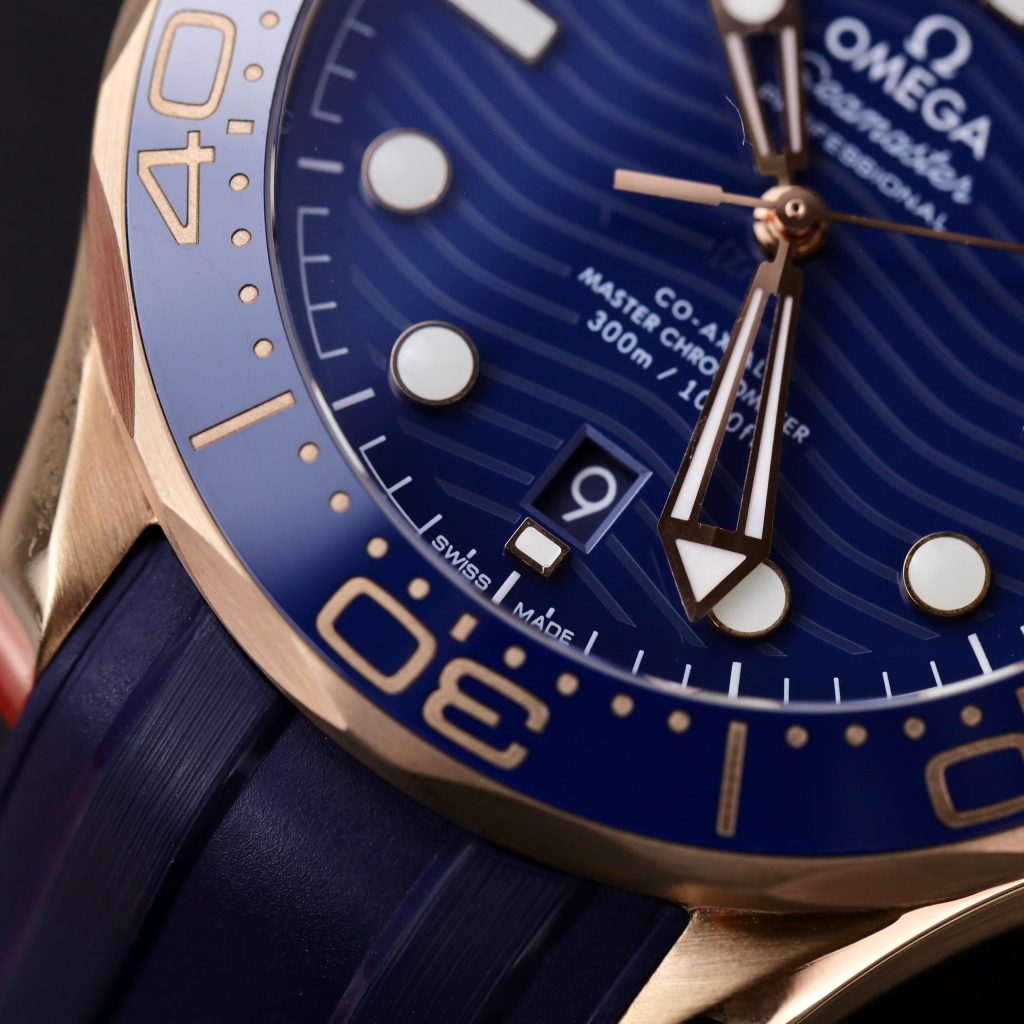 Omega Seamaster Diver 300M Rose Gold Replica Watches Dial Blue 42mm (2)