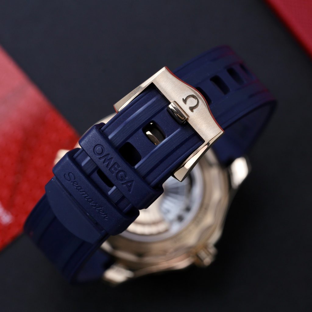 Omega Seamaster Diver 300M Rose Gold Replica Watches Dial Blue 42mm (2)