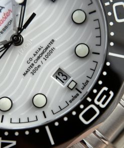 Omega Seamaster Diver 300m Co-Axial White Dial Best Replica Watch VS Factory 41mm (4)