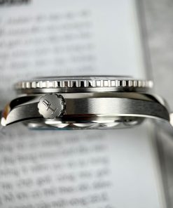 Omega Seamaster Planet Ocean 600M Replica Watches Black Dial VS Factory (1)