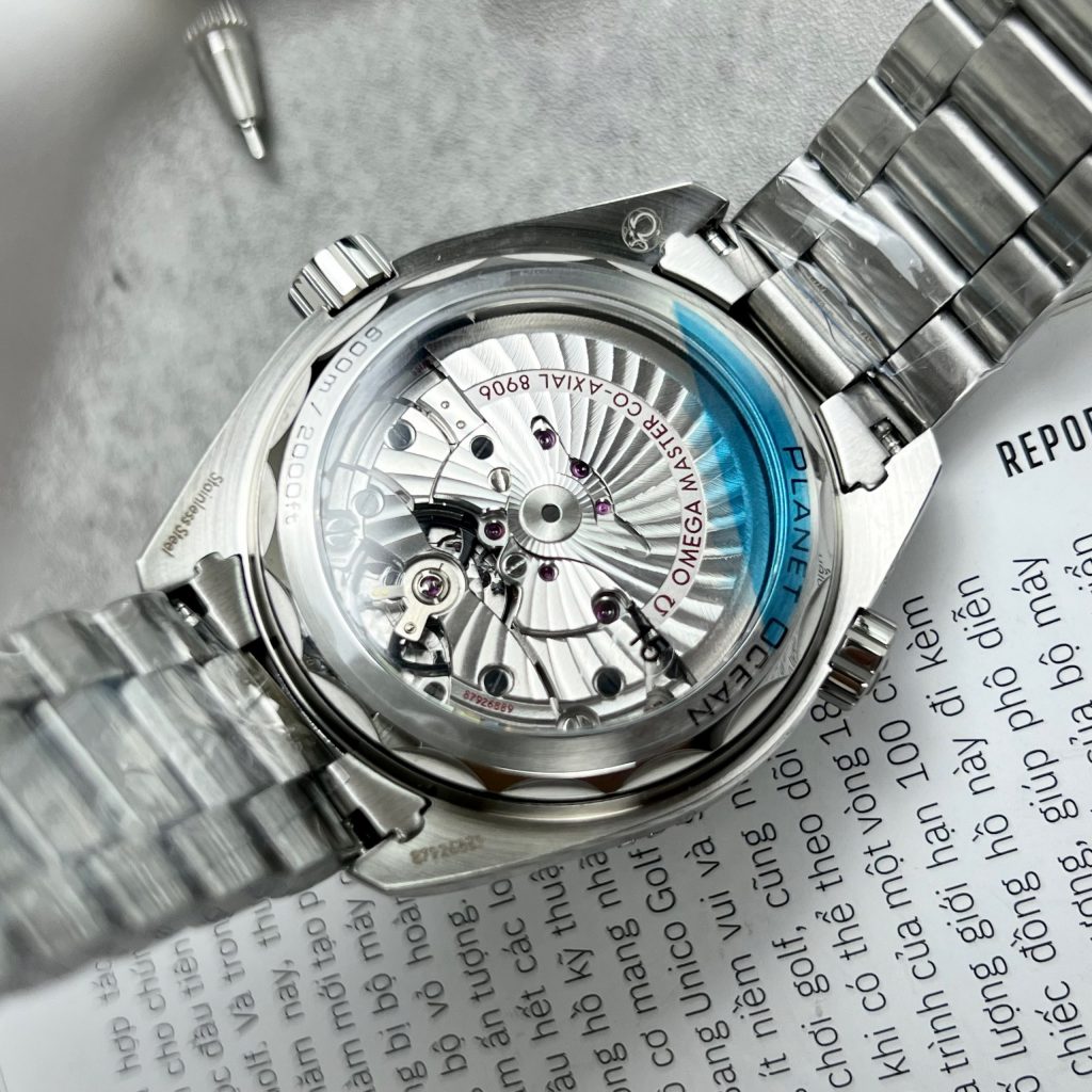 Omega Seamaster Planet Ocean 600M Replica Watches Black Dial VS Factory (1)