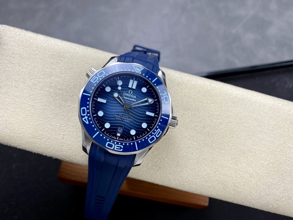 Omega Seamaster Summer Blue Fake Watches Best Quality VS Factory 42mm (9)