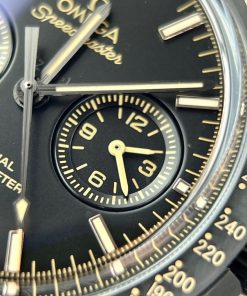 Omega Speedmaster Dark Side Of The Moon Fake Watches 44mm (3)