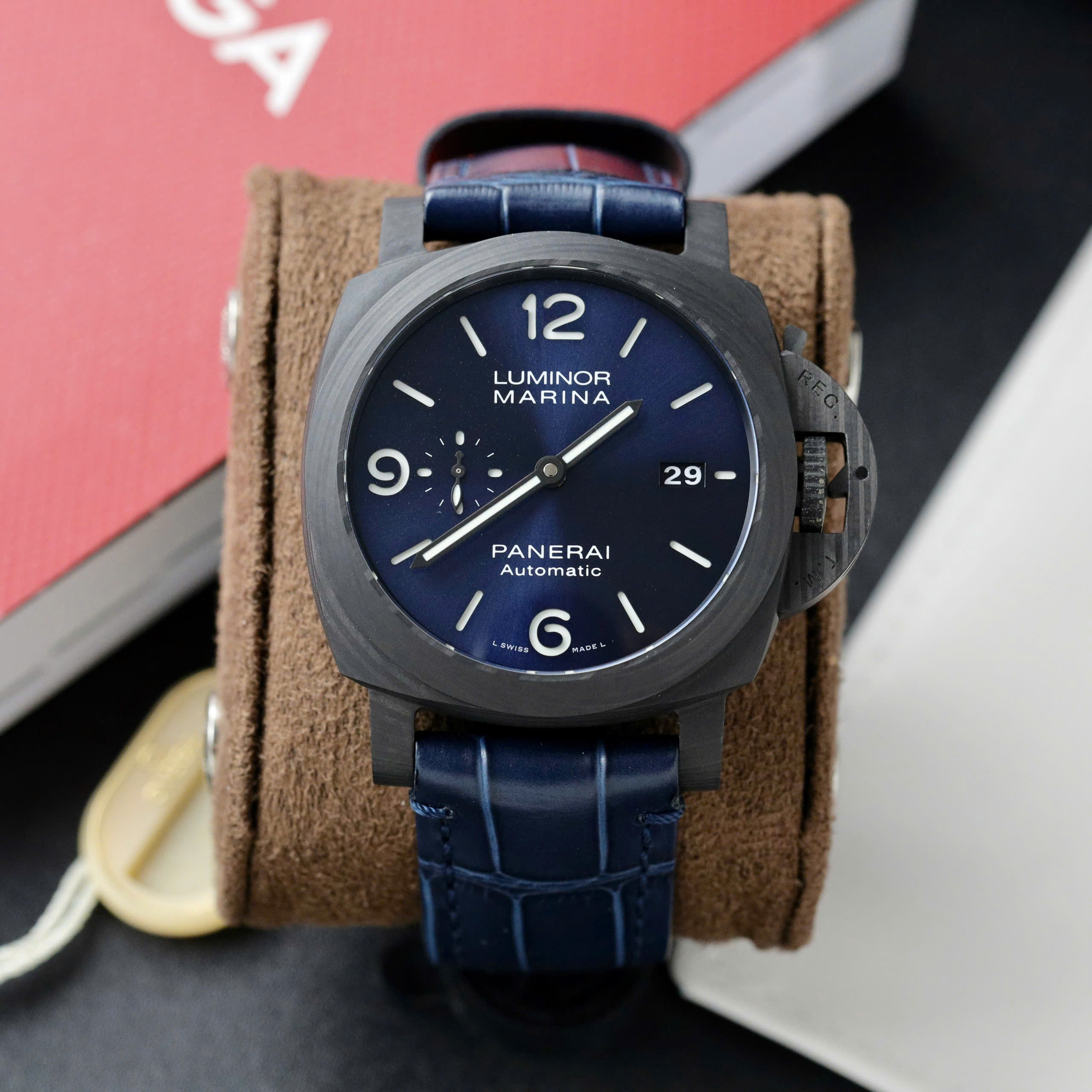 Panerai Luminor Marina Carbotech™ Blu Notte PAM01664 VS Factory 44mm (2) Panerai Luminor Marina Carbotech™ Blu Notte PAM01664 VS Factory 44mm (9)