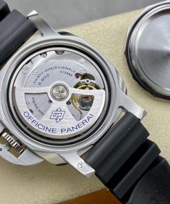 Panerai Submersible Bianco PAM02223 Replica Watches VS Factory 42mm (1)