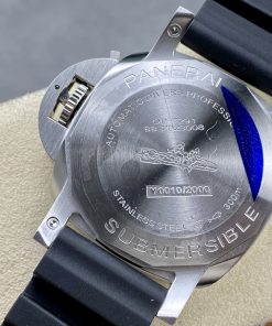 Panerai Submersible Bianco PAM02223 Replica Watches VS Factory 42mm (1)