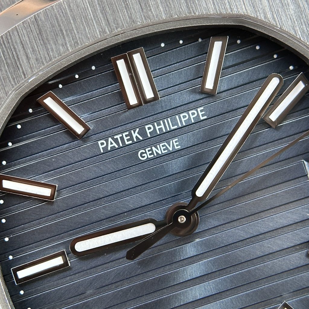 Patek Philippe 5711 Replica Watches Blue Dial 3K Factory 40mm (5)