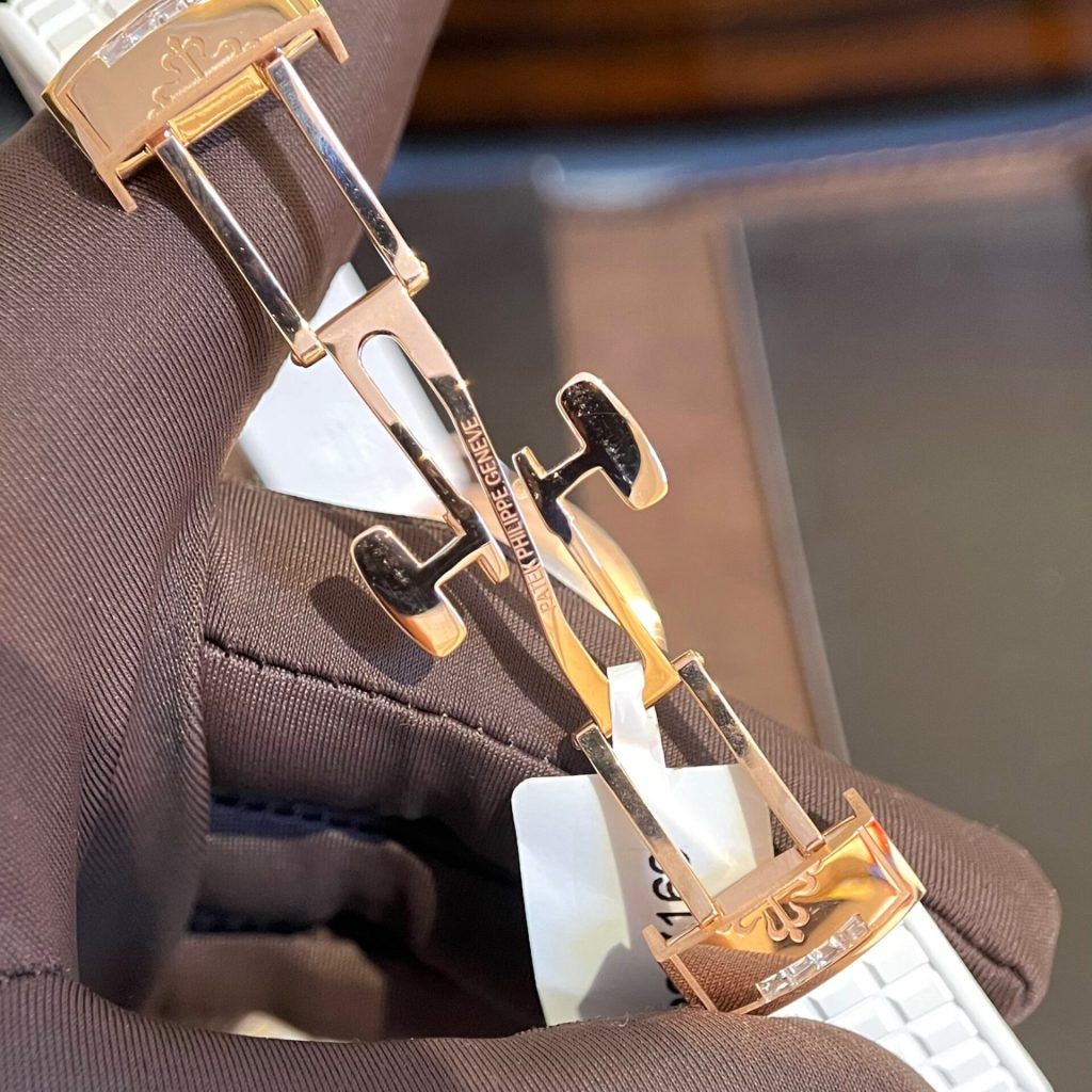 Patek Philippe Aquanaut 5062 Real Gold 18K Natural Diamonds Best Replica Watch 38 (4)