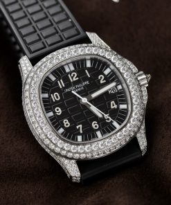 Patek Philippe Aquanaut 5067 Black Customs Full Moissanite Diamonds (6)