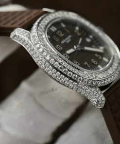 Patek Philippe Aquanaut 5067 Brown Customs Full Moissanite Diamonds (9)