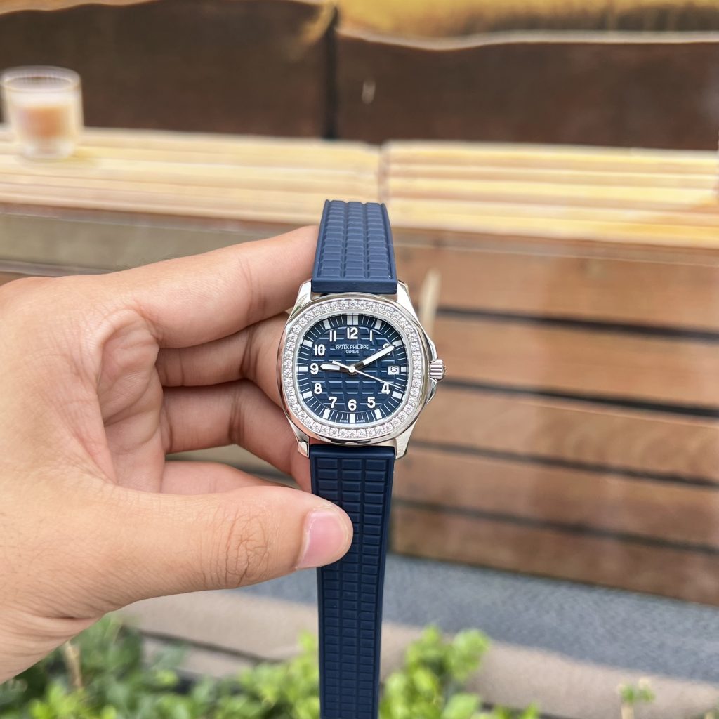 Patek Philippe Aquanaut 5067G Replica Watches Blue PPF (2)