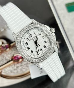 Patek Philippe Aquanaut 5069G Custom Moissanite Diamonds Replica Watch (1)