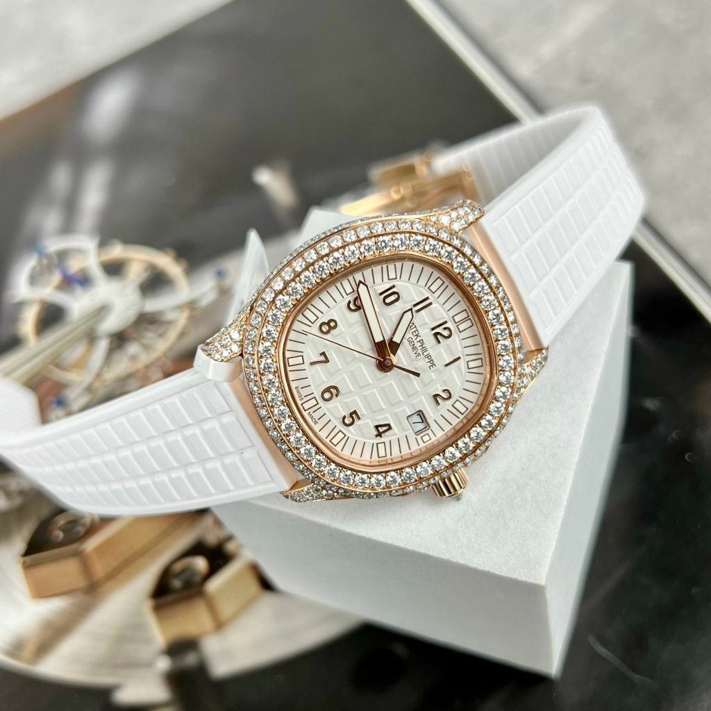 Patek Philippe Aquanaut 5069R Custom Moissanite Diamonds Replica Watches (4)