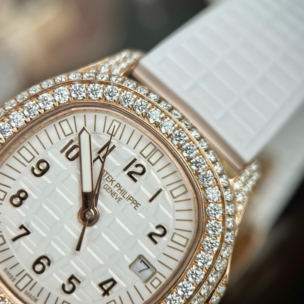Patek Philippe Aquanaut 5069R Custom Moissanite Diamonds Replica Watches (4)