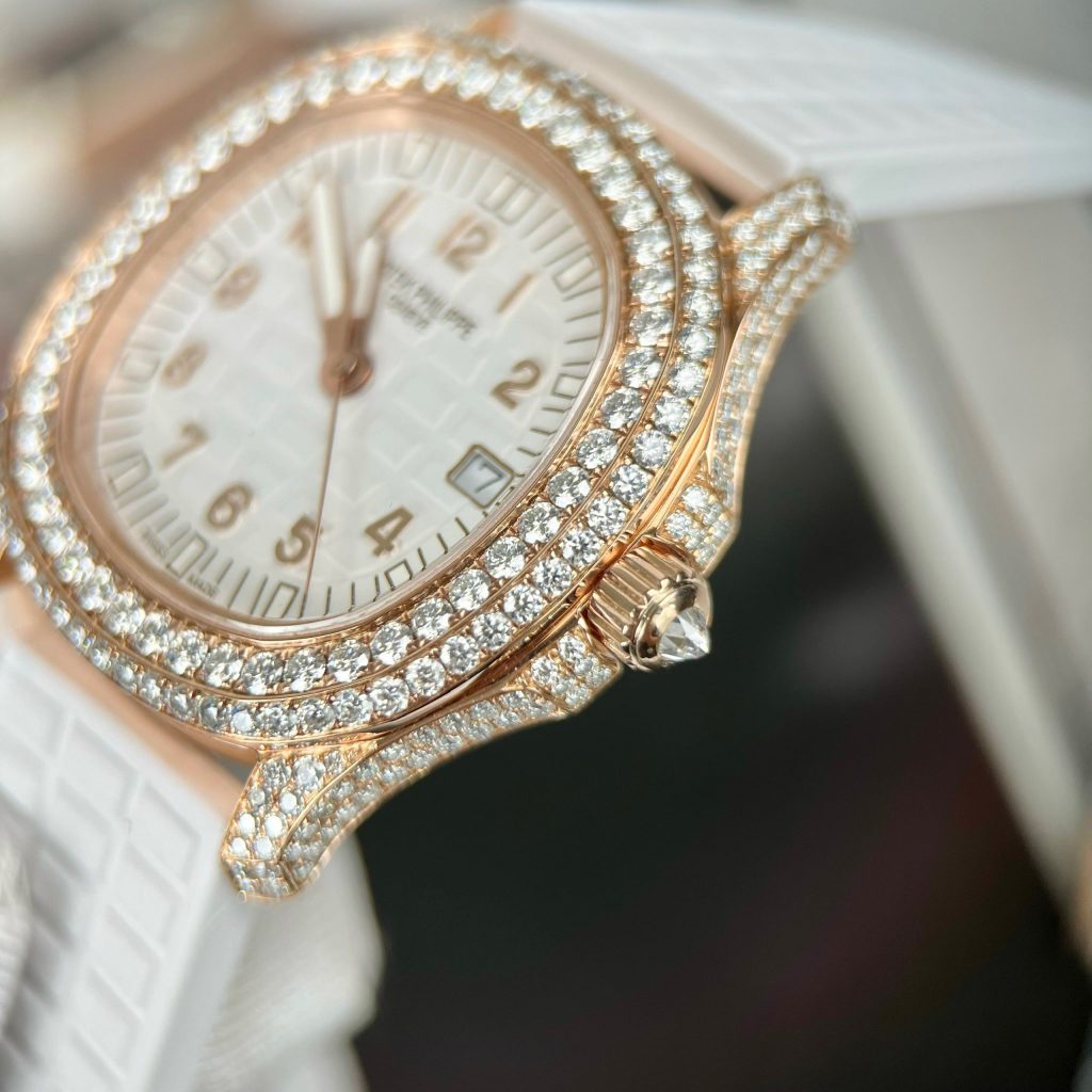 Patek Philippe Aquanaut 5069R Custom Moissanite Diamonds Replica Watches (4)