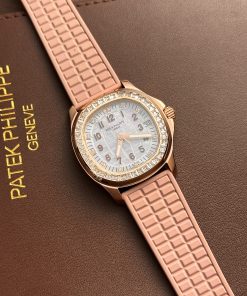 Patek Philippe Aquanaut 5072R Replica Watches MOP Pink Rubber (6)