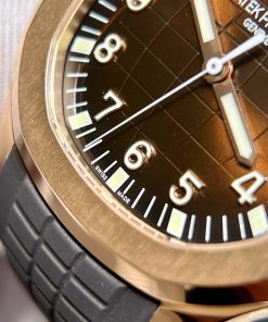 Patek Philippe Aquanaut 5167 18K Gold Wrapped Chocolate Dial 40mm (3)