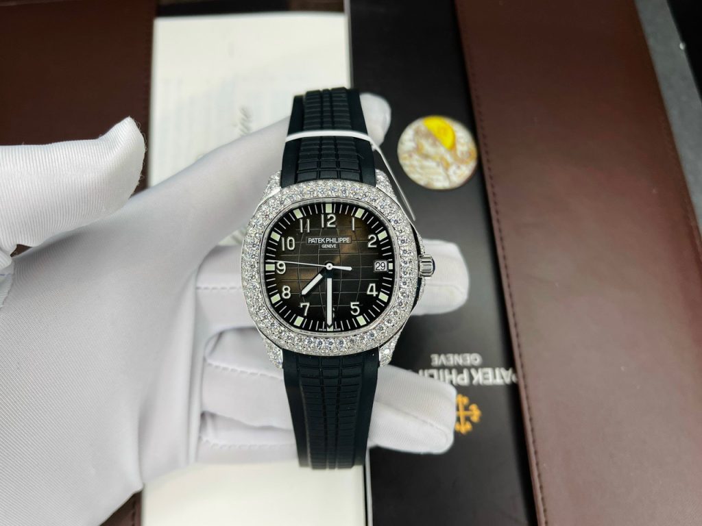 Patek Philippe Aquanaut 5167-300G Customs Moissanite Diamonds Best Replica 40mm (5)