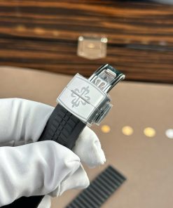 Patek Philippe Aquanaut 5167 Best Replica Watch Custom Moissanite Baguette 40mm (2)