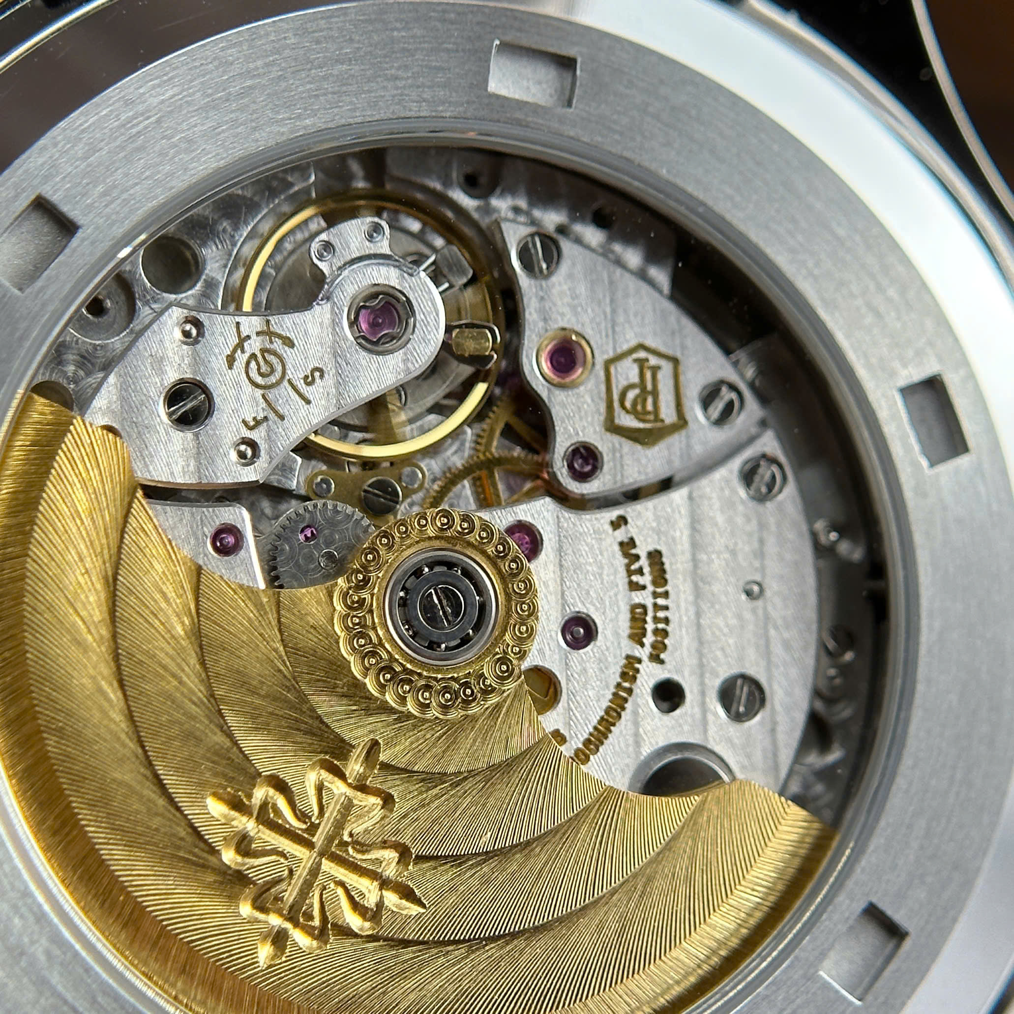 Patek Philippe Aquanaut 5167 Gray Dial Best Replica Watch Custom Like Auth 40mm (11) Patek Philippe Aquanaut 5167 Gray Dial Best Replica Watch Custom Like Auth 40mm (2)