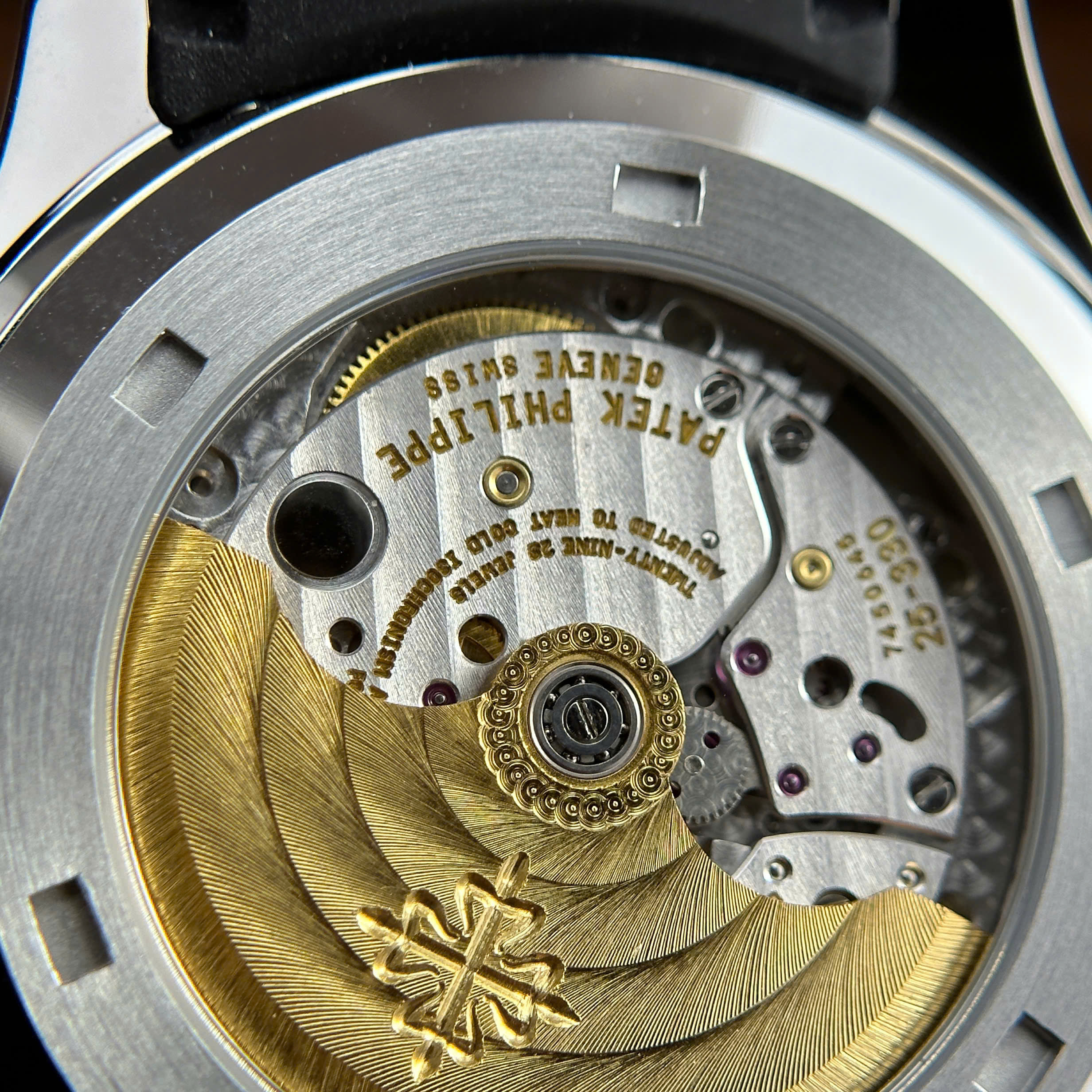 Patek Philippe Aquanaut 5167 Gray Dial Best Replica Watch Custom Like Auth 40mm (5) Patek Philippe Aquanaut 5167 Gray Dial Best Replica Watch Custom Like Auth 40mm (2)