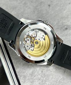 Patek Philippe Aquanaut 5167A Full Diamonds Black Dial Replica 40mm (1)